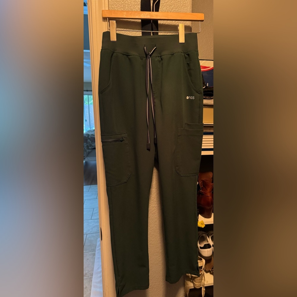 Figs British racing green small petite high waisted yola skinny scrub pants